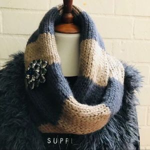 Infinity scarf